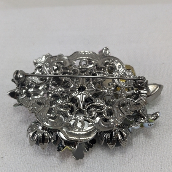 🇨🇦 "Yep, It's Gorgeous" Brooch - Picture 2 of 4